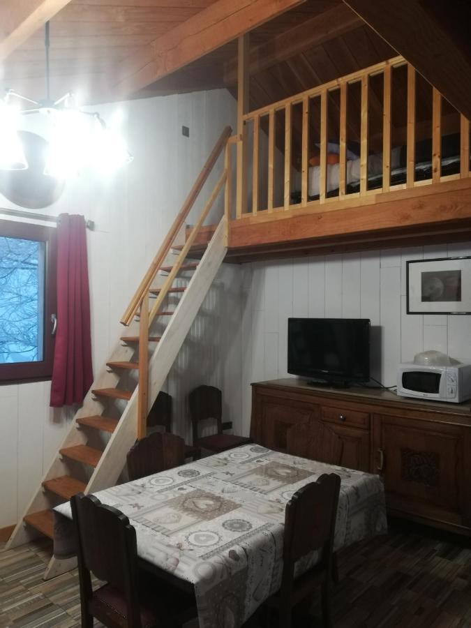 Gite La Ferme De Baffour 拉谢斯迪约 外观 照片